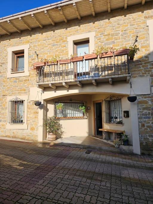 Descanso Urbano Pamplona Mutilva Alta Экстерьер фото
